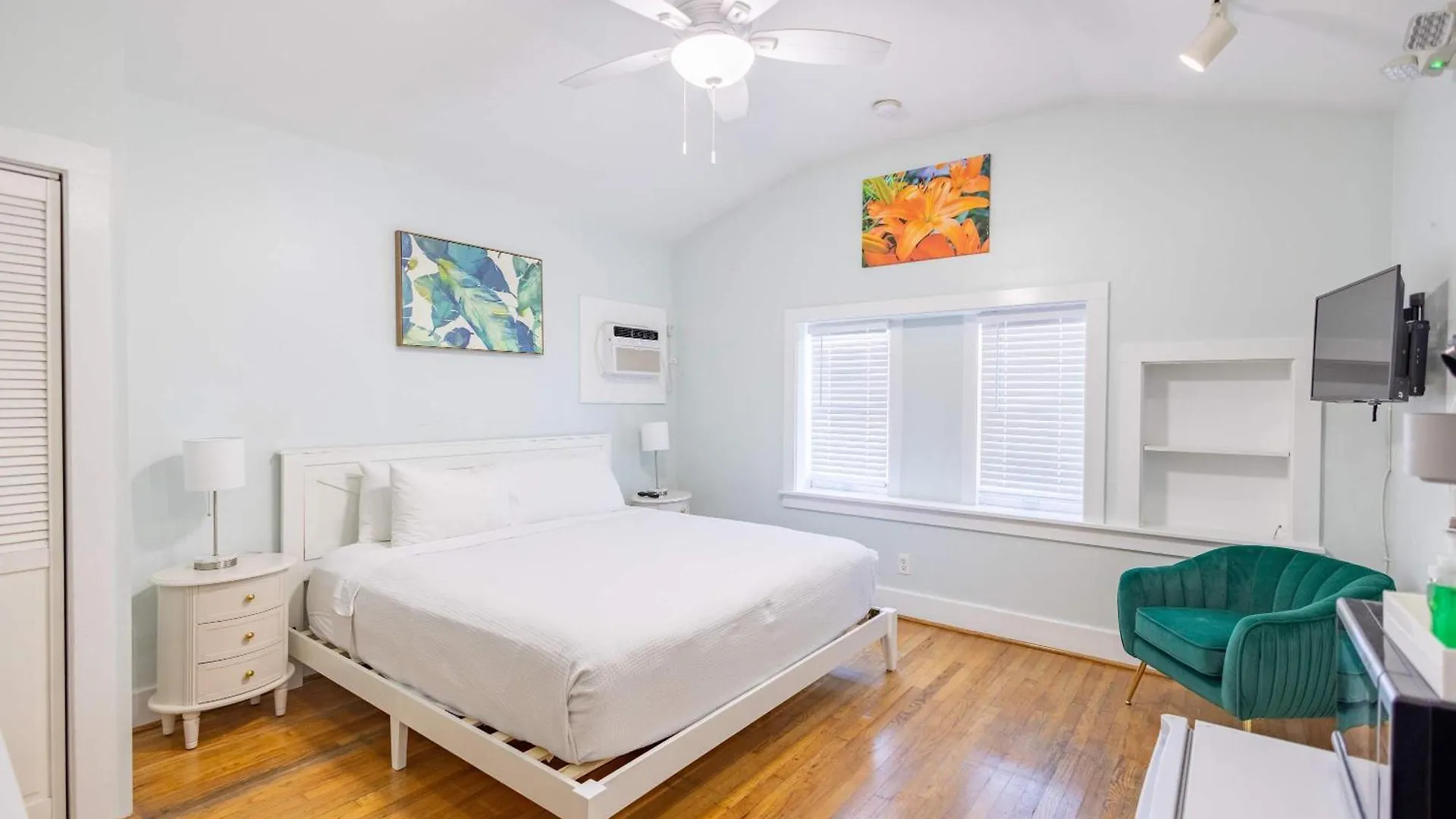 Honey Bun Hideaway Hotel Key West